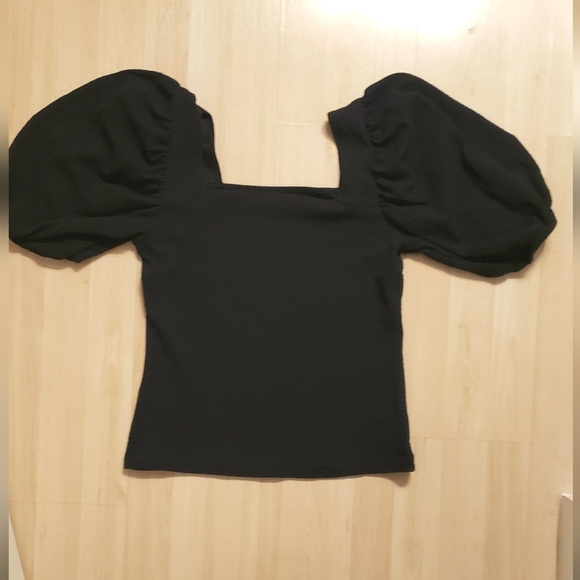 New Puff Sleeve Top - Picture 1 of 3